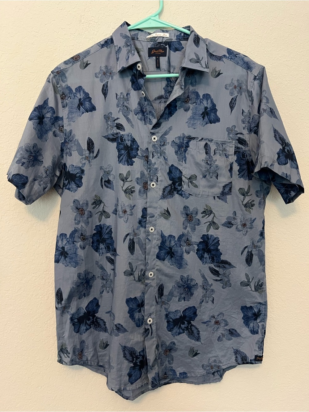 Goodman Men’s Blue Floral Short-Sleeve 100% cotton Button-Up Shirt size Medium